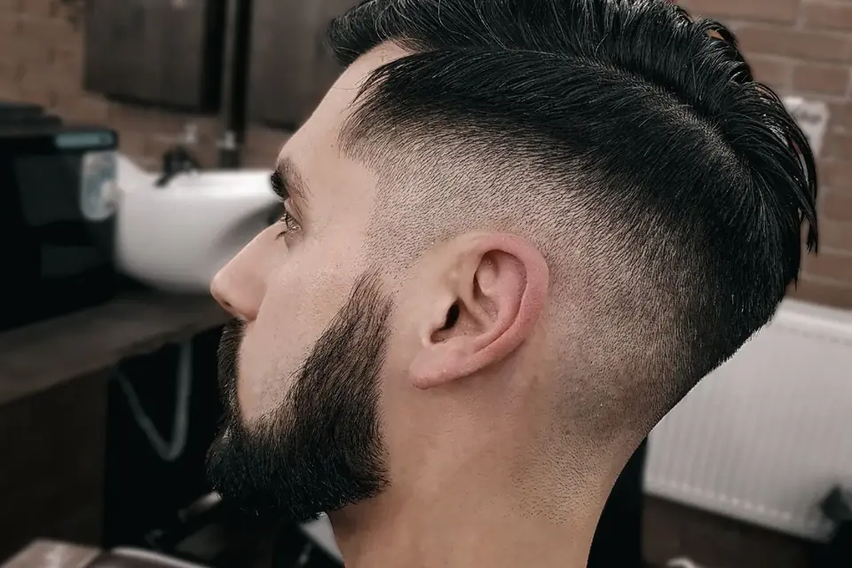 Barber Sanok po drodze: jak wpasować wizytę przy Jagiellońskiej w rytm miasta